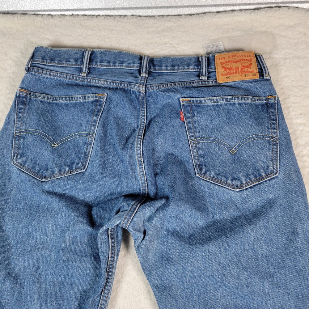 Levi's 505 Regular Fit Jeans Mens 38x30 Blue Medium Wash Straight Leg Denim - Picture 11 of 16